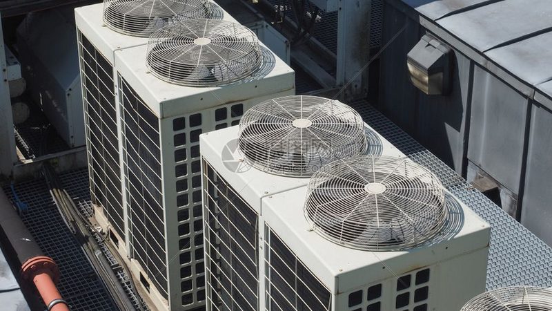 冷水机组品牌对比：揭秘选型背后的技术逻辑